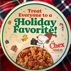 NEW 2025 Chex Mix Tin Peanuts Gang Snoopy Woodstock Charlie Brown Holiday Schulz